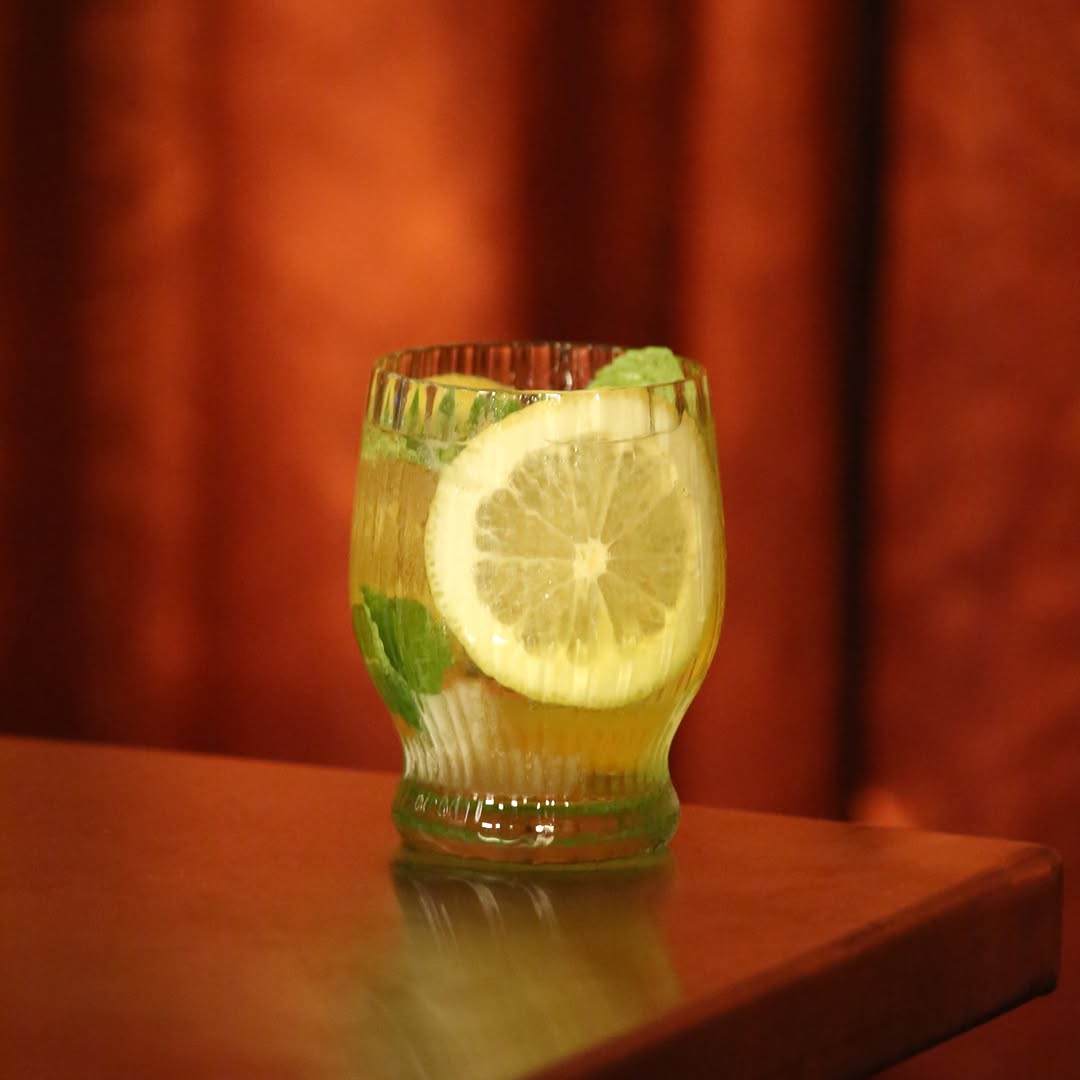 Akra Bar: high quality cocktail photo