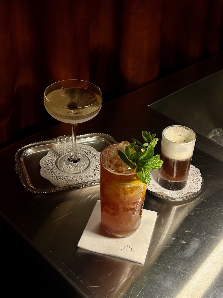 Akra Bar: high quality, professional cocktail photography