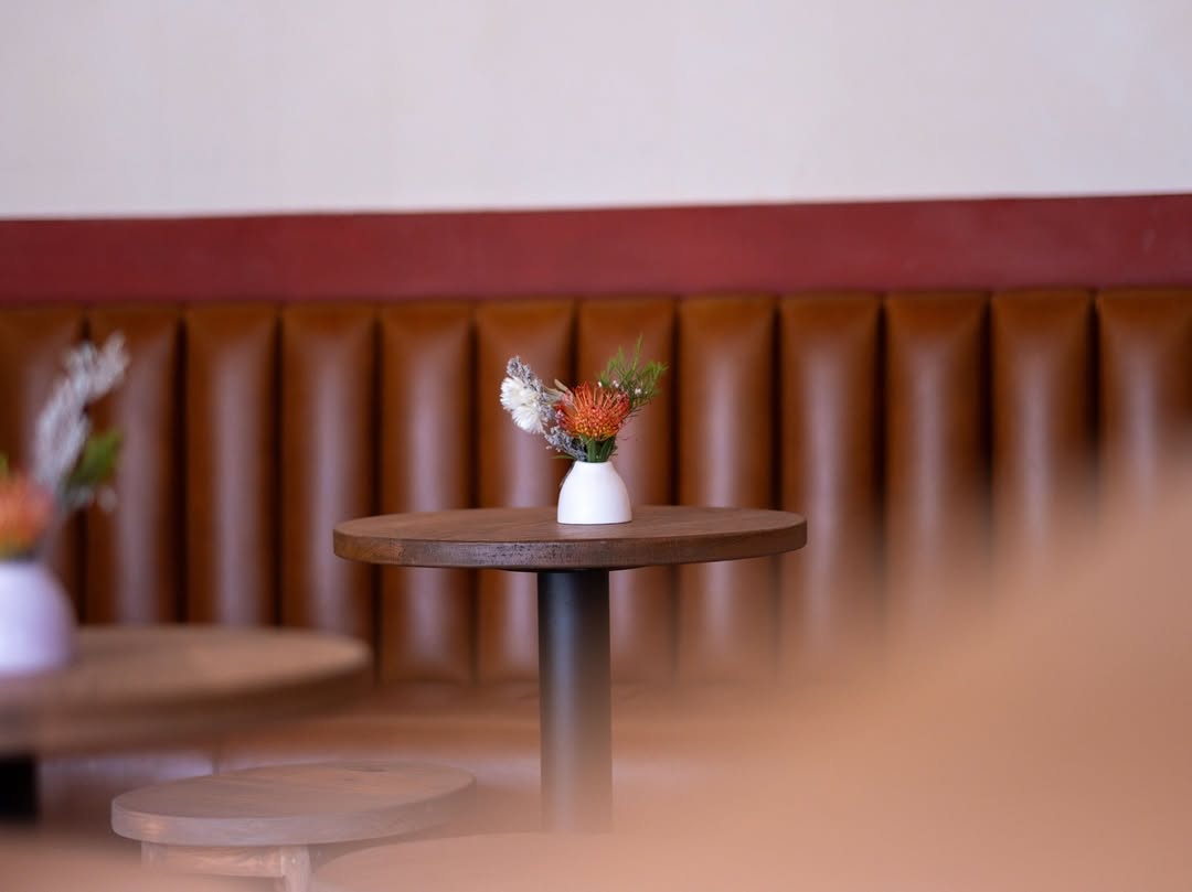 Unclaimed Bar: professional interior atmosphere shot