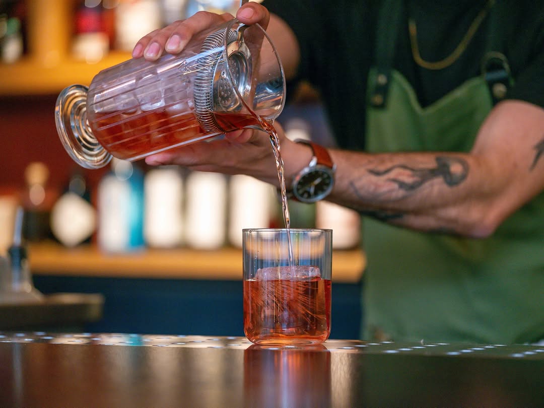 Unclaimed Bar: professional high-quality cocktail preparation photo