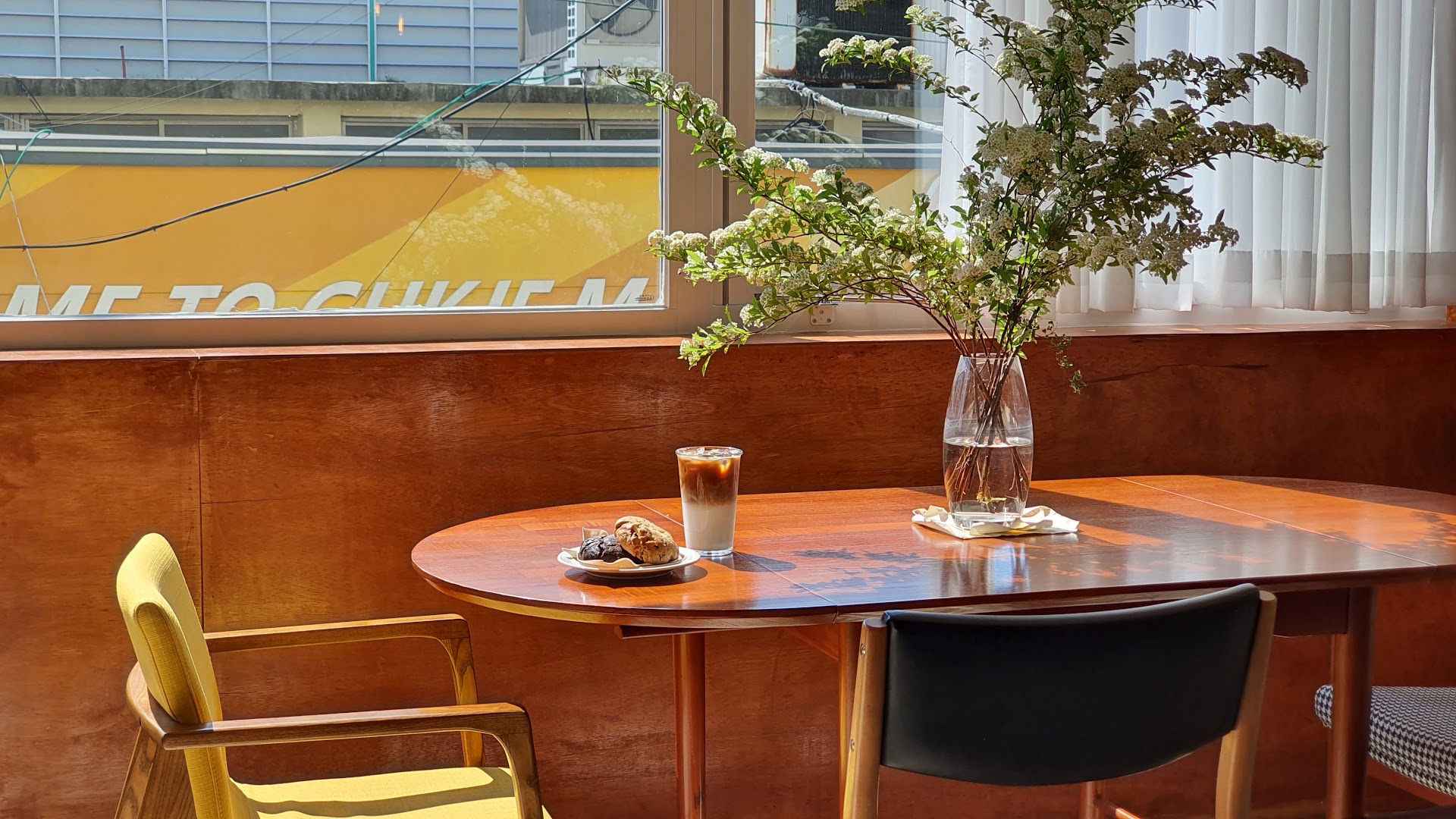 Elaborado: inviting atmosphere and quality composition