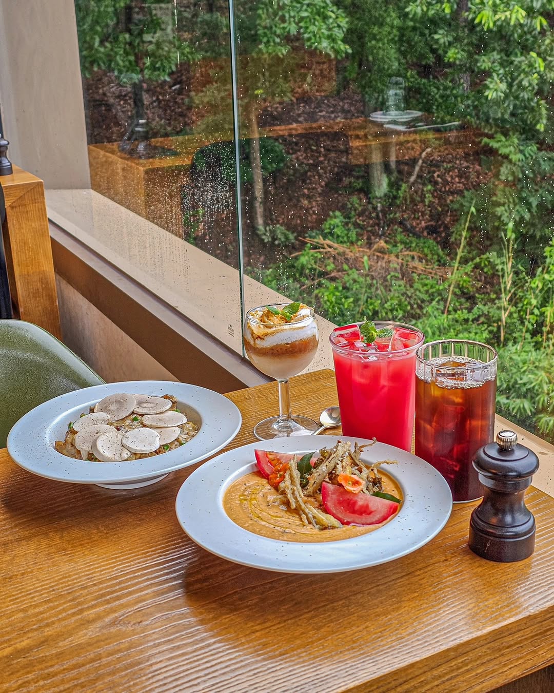 Loewe Flores: appetizing food and nice atmosphere