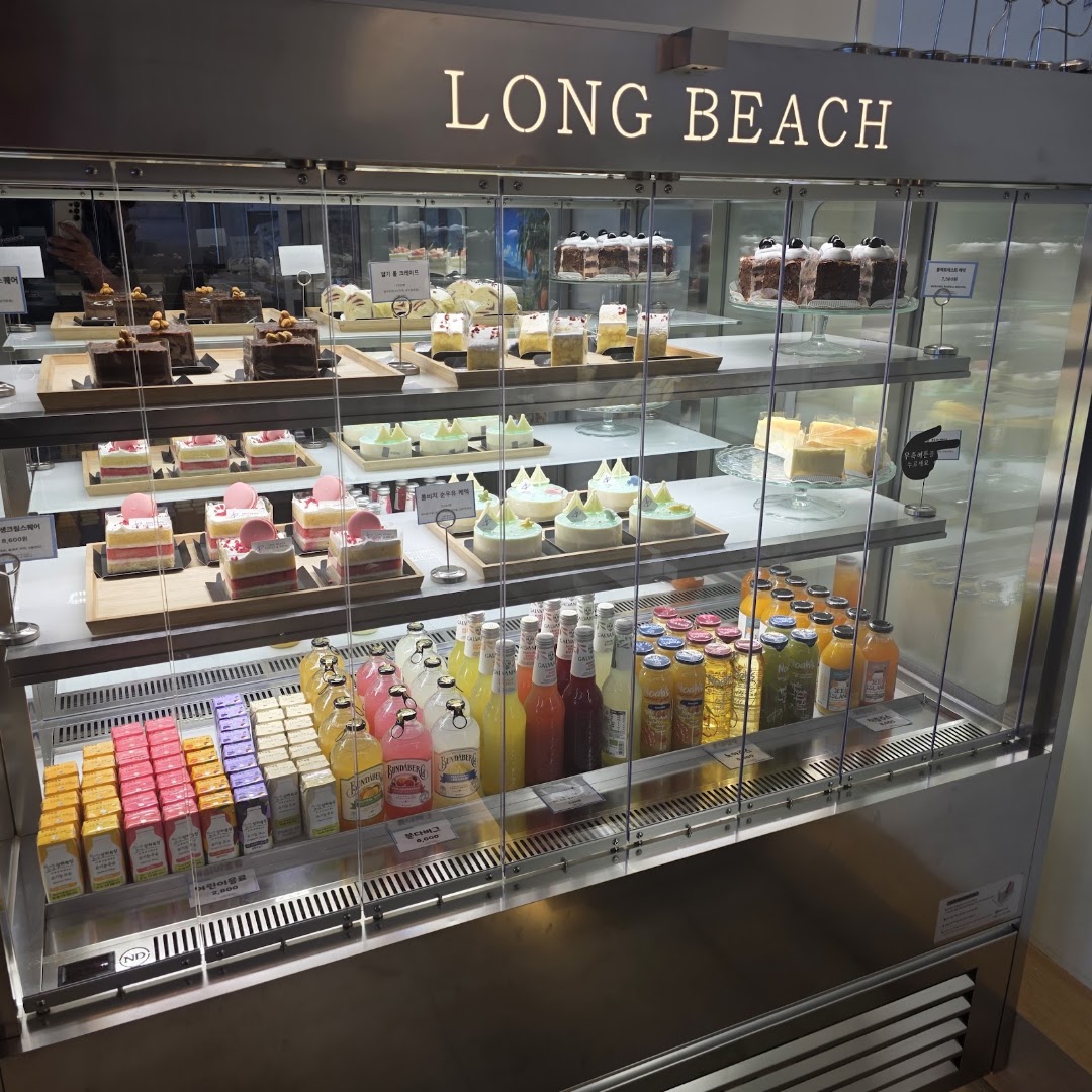 Long Beach Coffee & Bread: clear display of food products