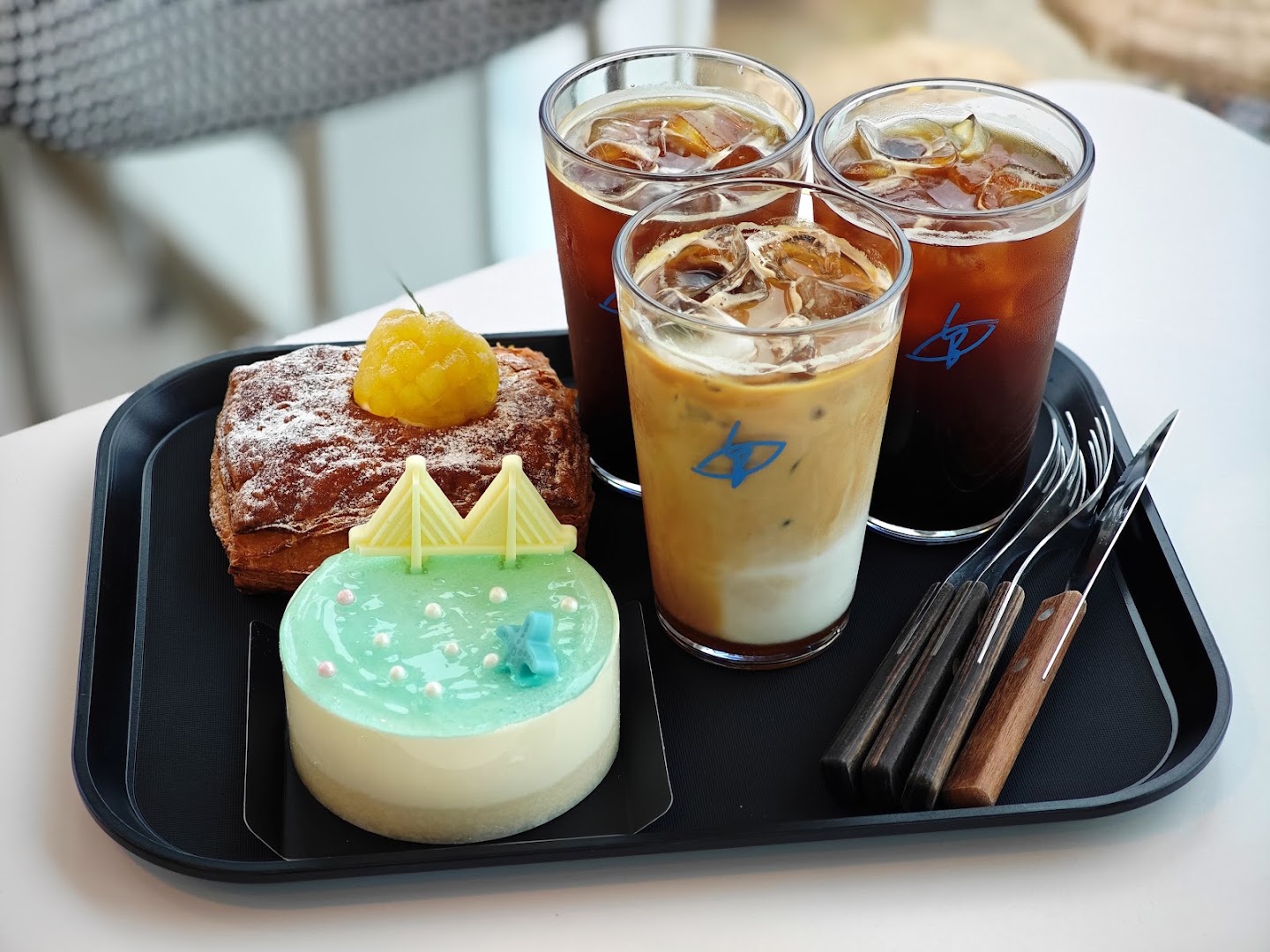 Long Beach Coffee & Bread: appetizing, high-quality food photography