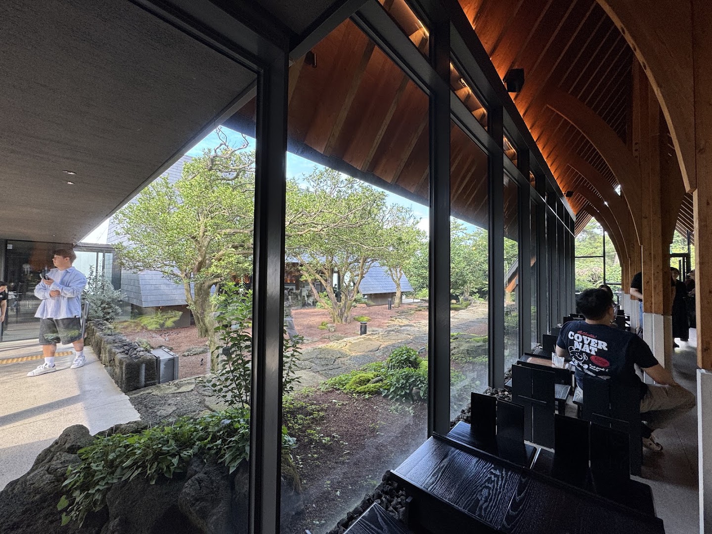Yuji Coffee Works: beautiful interior and garden view