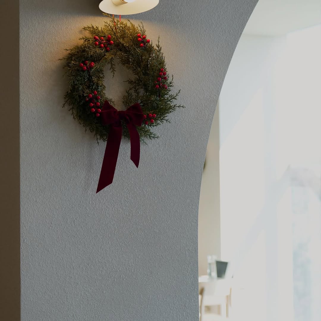 Goof-off Innovation: attractive seasonal interior decor