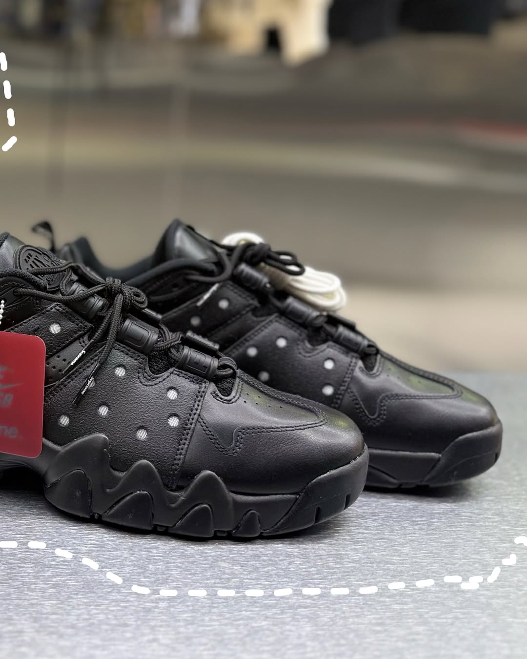 Kuin Aube: clear product photo of shoes
