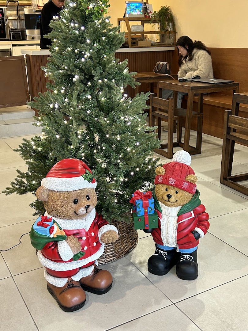 Sokchosando: cozy seasonal interior atmosphere