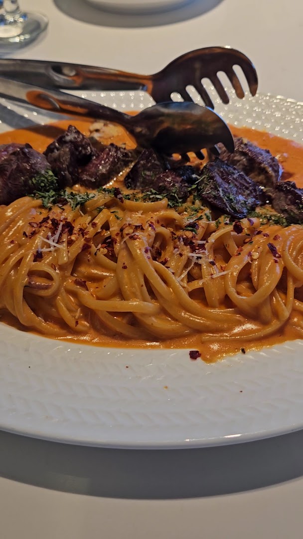 The Lake View: appetizing, high-quality food photography