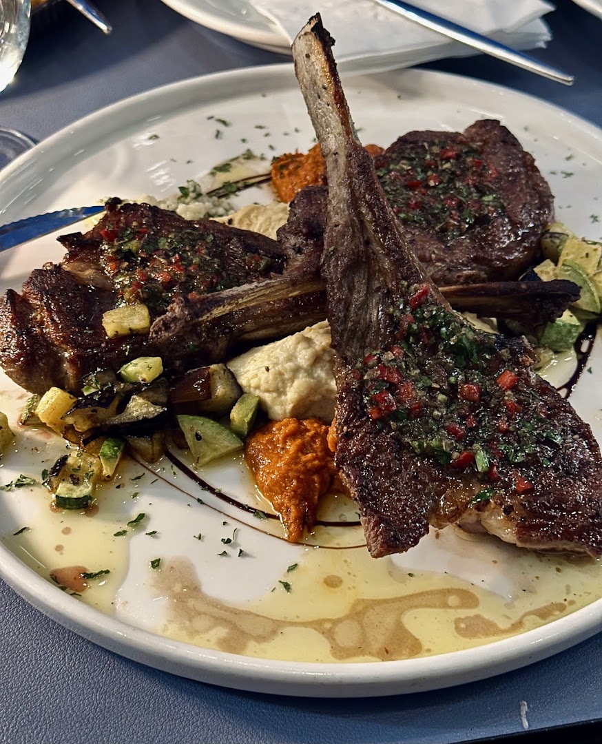 The Lake View: appetizing, high-quality food photography