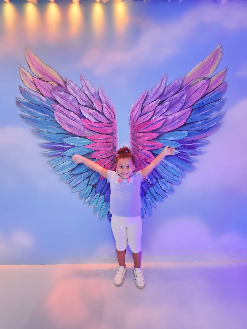Aura Museum: interactive museum exhibit experience