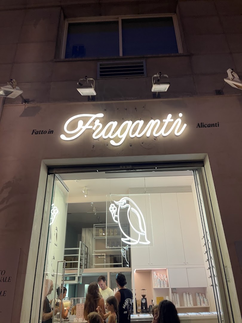 Fraganti Gelato: clear, inviting storefront photo