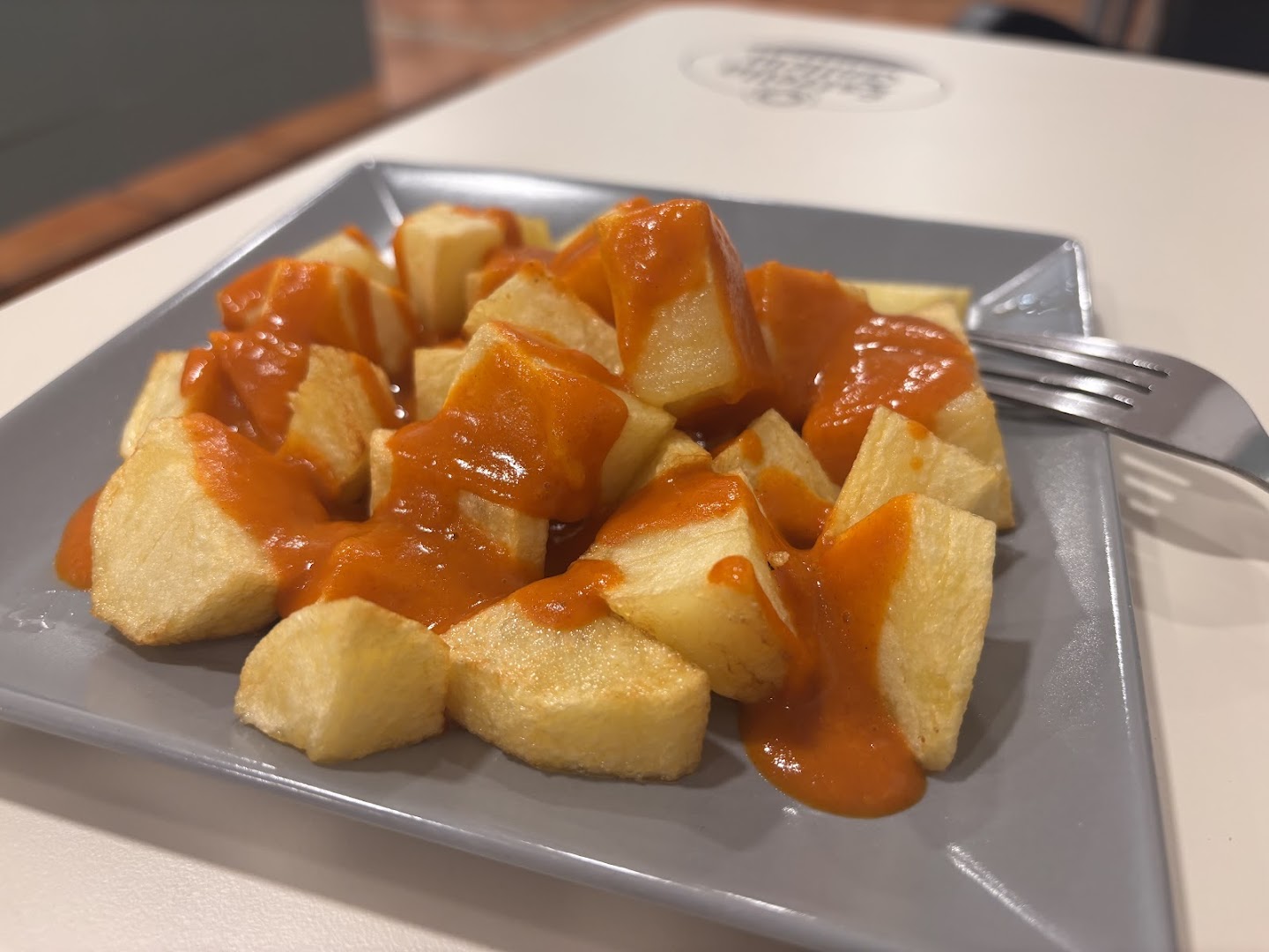 La Isla Gastrobar: appetizing photo of bar food