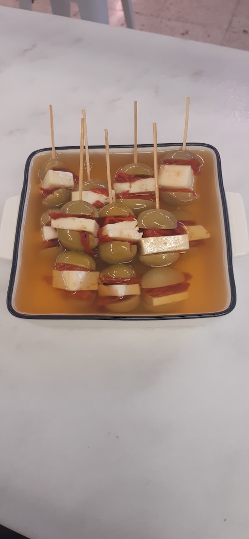 La Kioska: appetizing photo of bar snacks