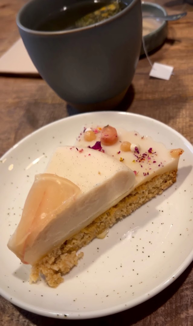 MasQi: appetizing photo of restaurant dessert