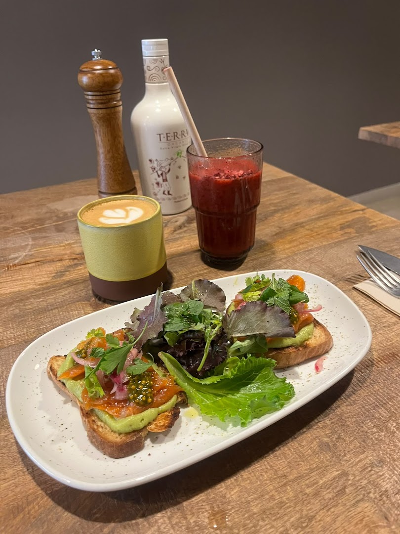 MasQi: appetizing food and drink presentation