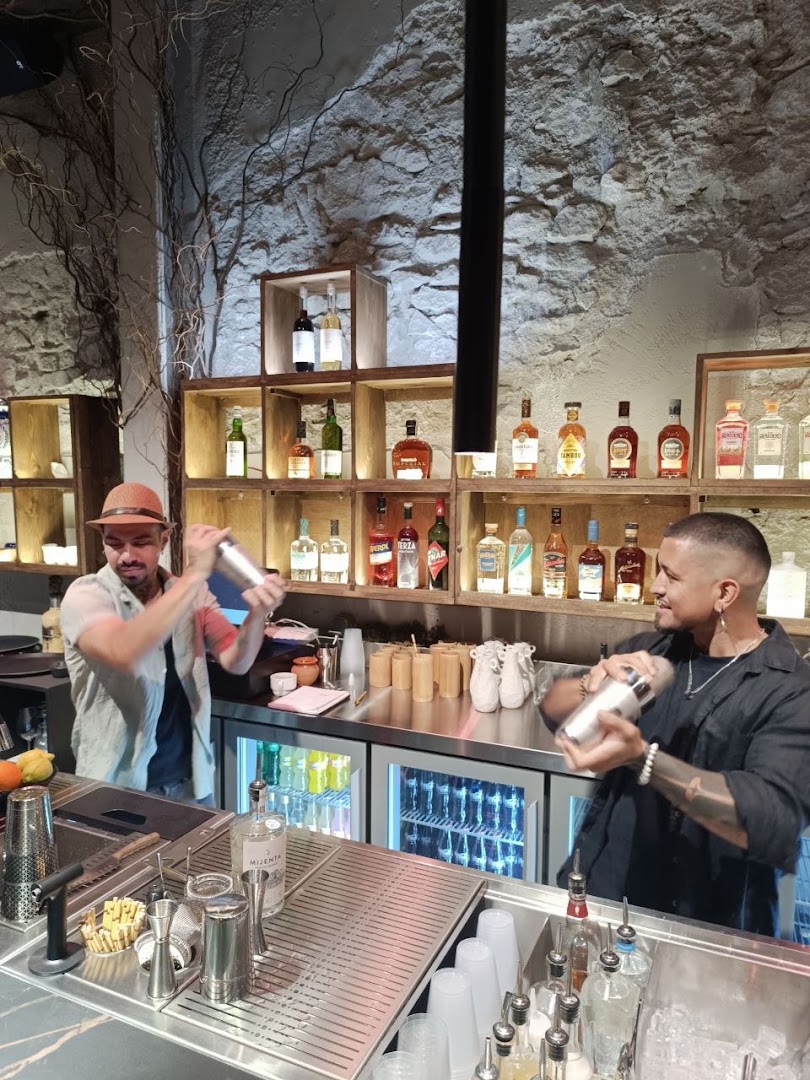 Sylvarum Cocktail Bar: professional photo showing active bartenders