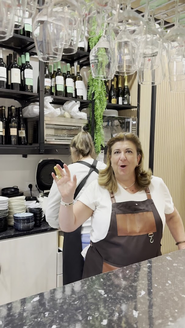Teskiya: friendly staff in restaurant setting