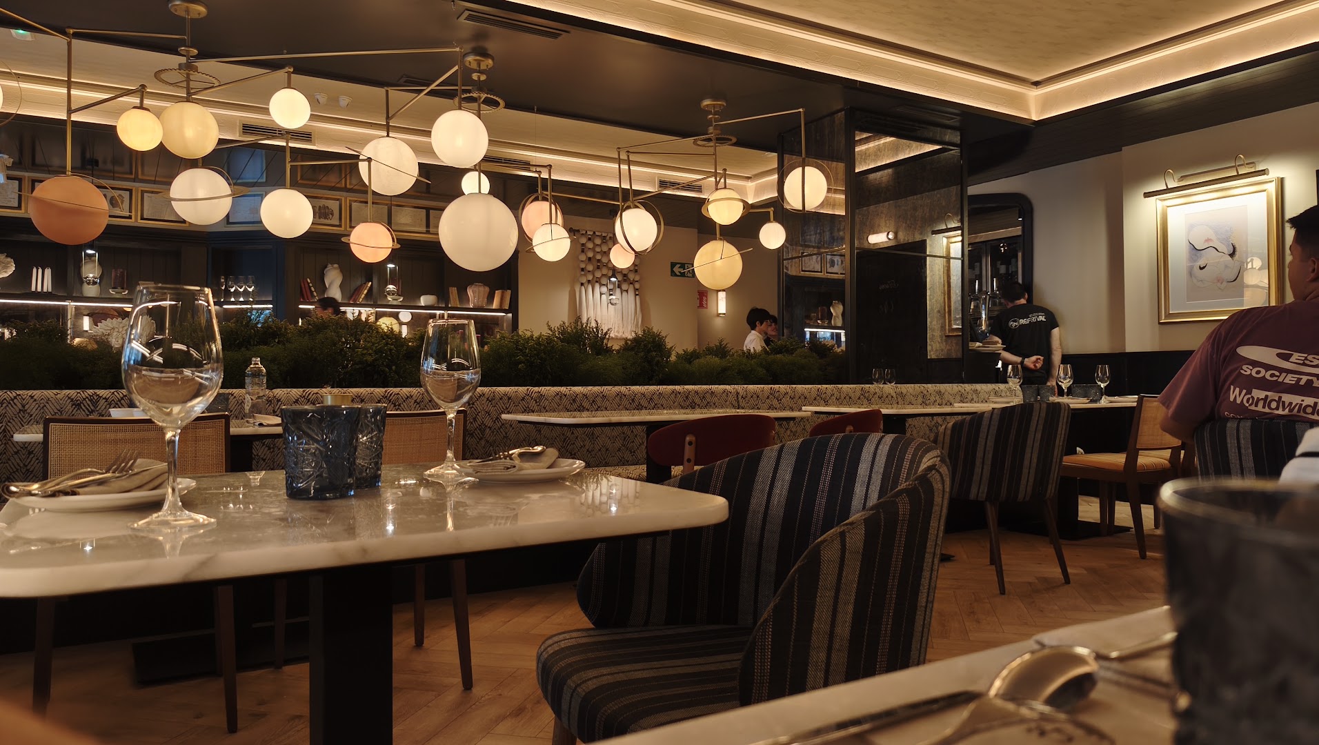 Costelo: high quality interior atmosphere shot