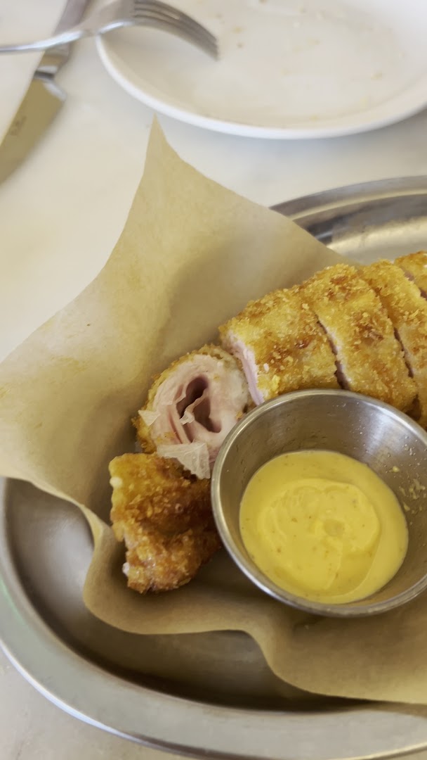 Costelo: appetizing food photography
