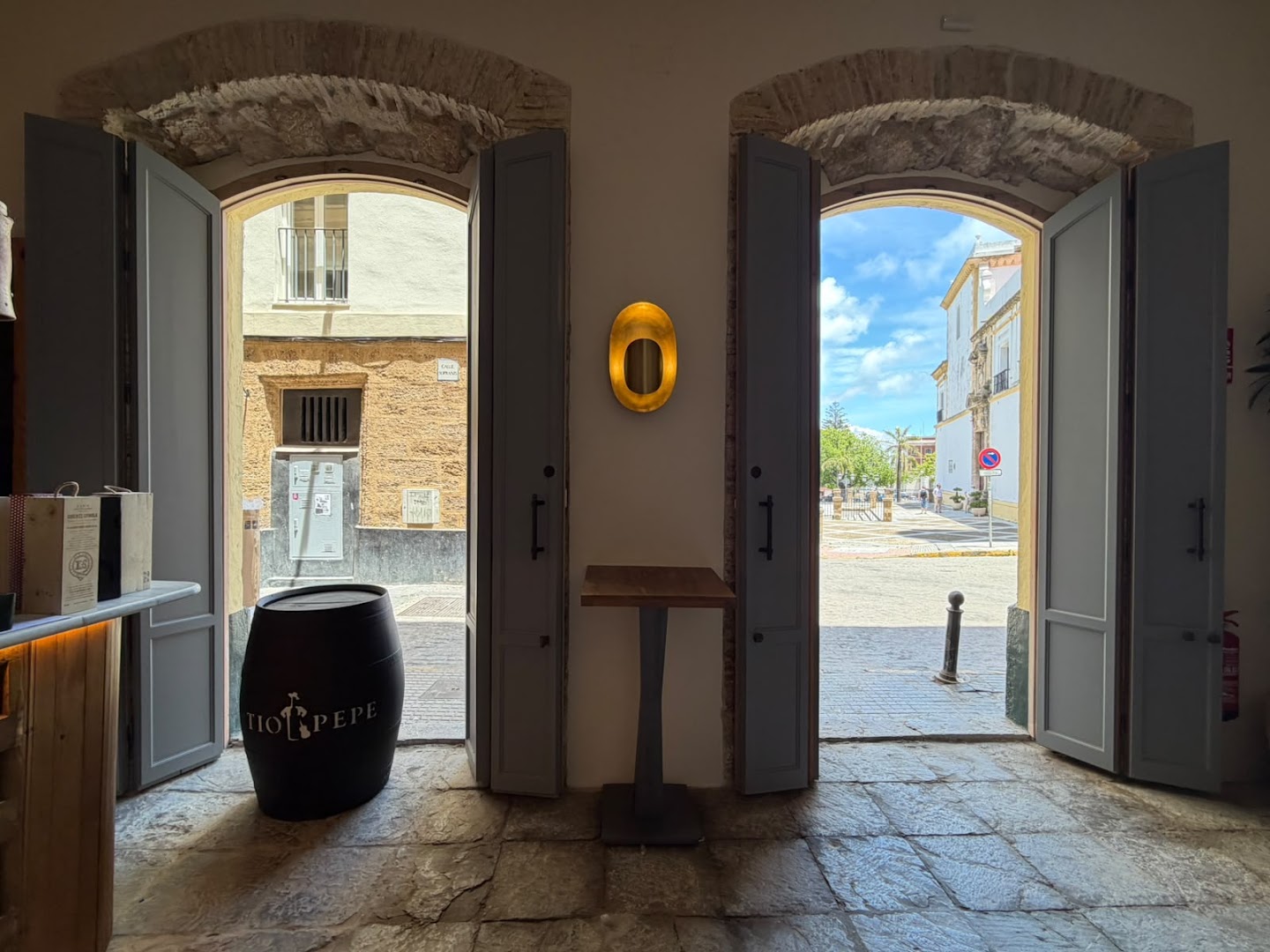 Donde Mané: inviting atmosphere and professional composition