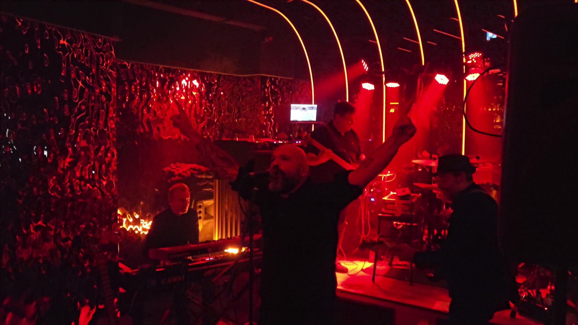 Essenzia: live music venue atmosphere