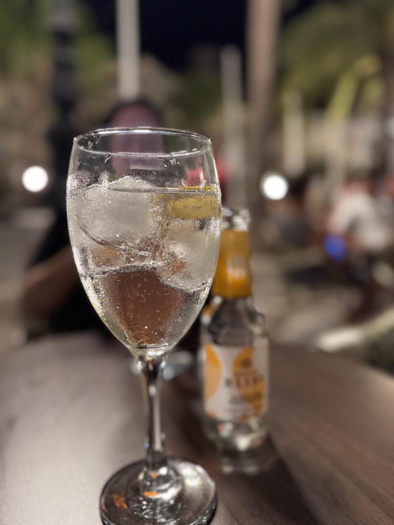 Essenzia: high quality drink photography