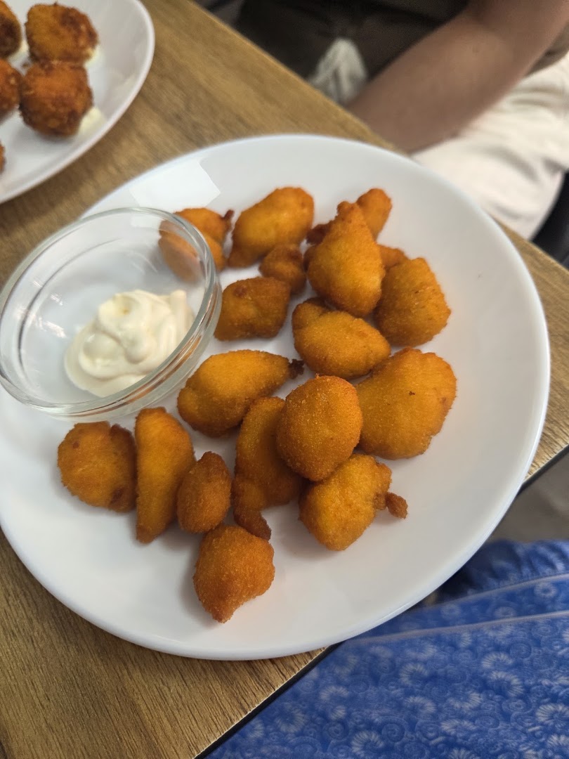 La Viñera: clear, appetizing food photo