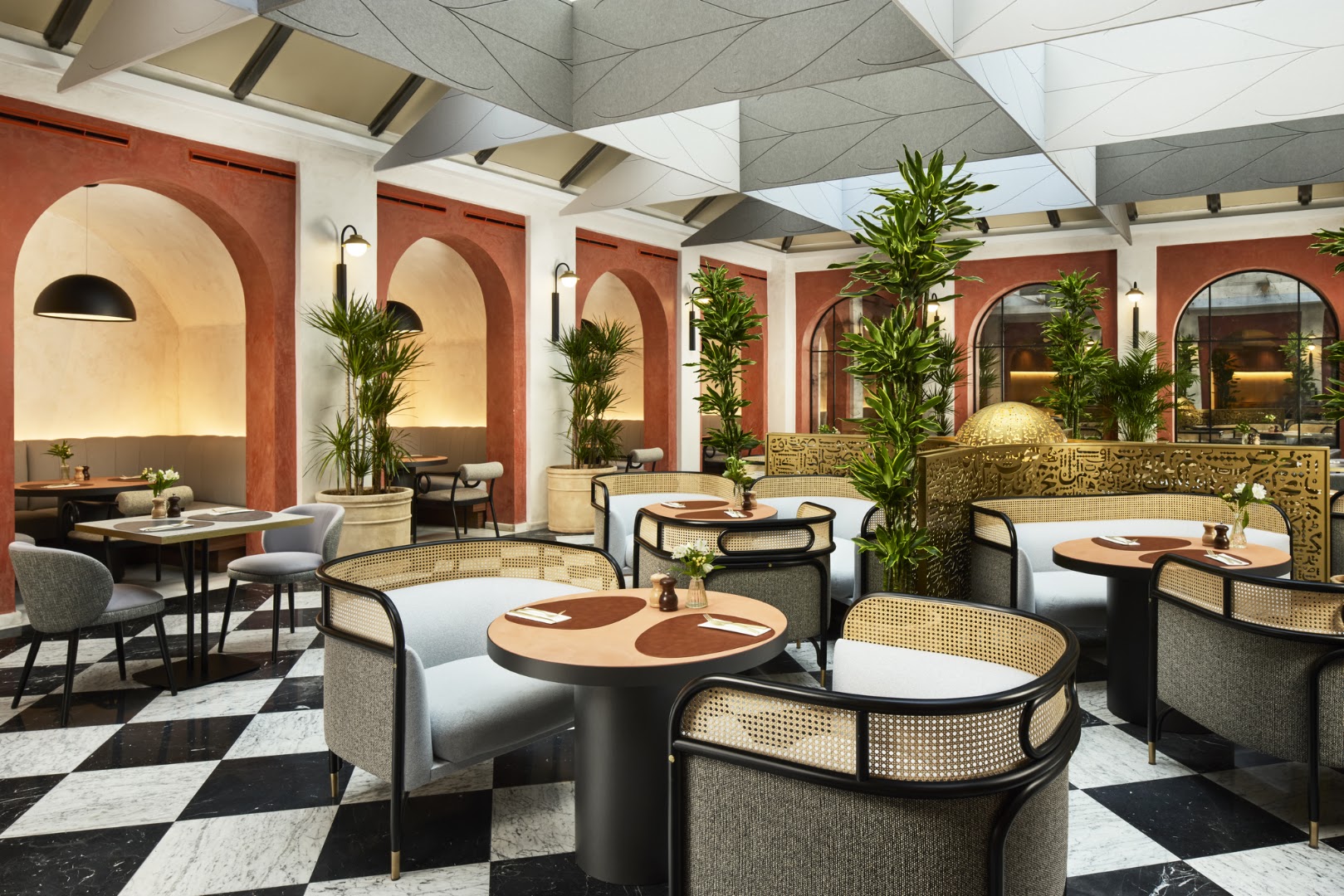 Tablafina: professional interior shot of restaurant