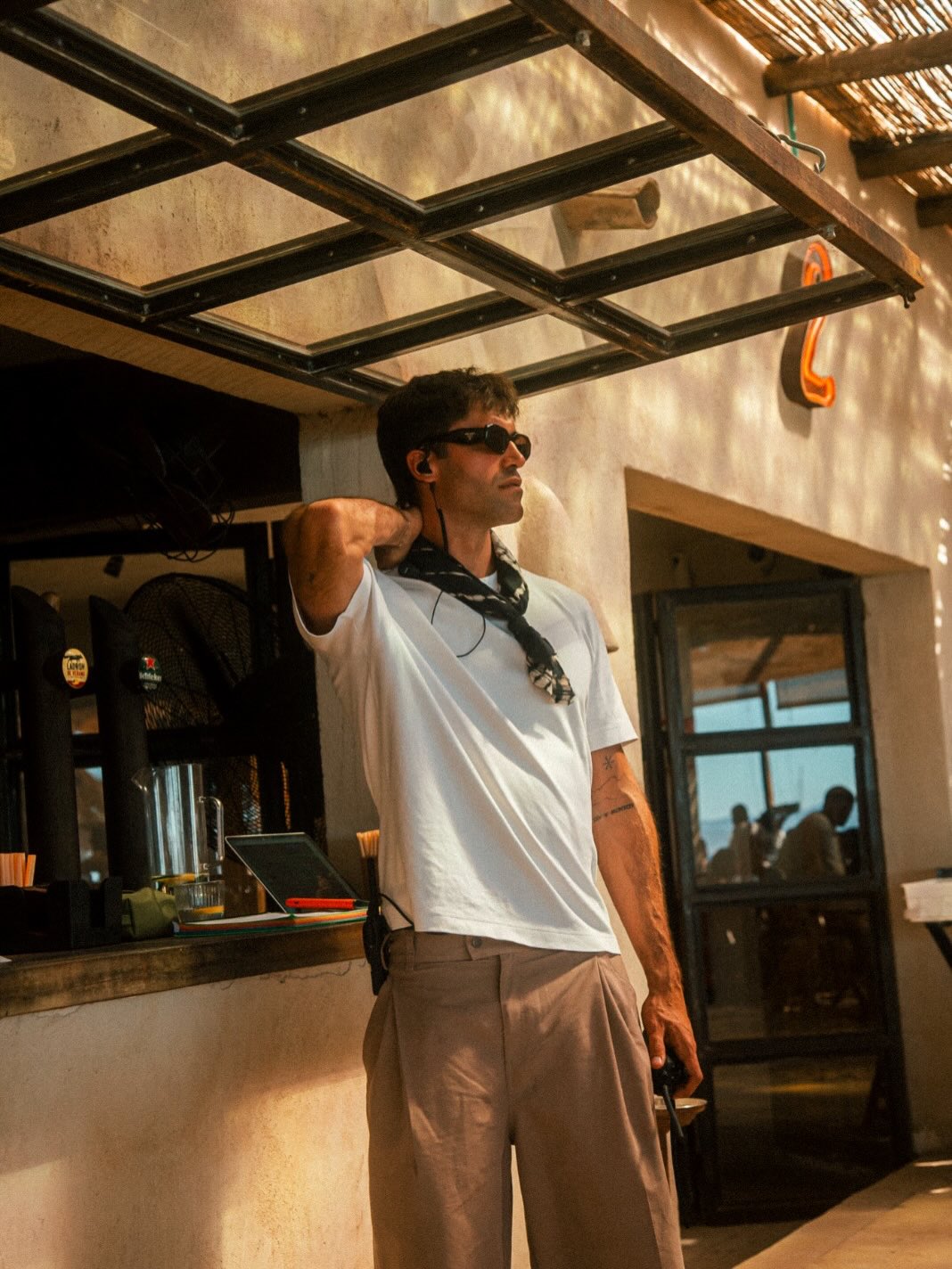 Cala Duo: professional photo of venue staff