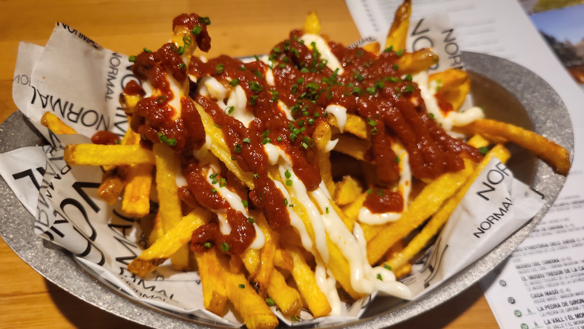 Bar Normal: appetizing photo of bar food