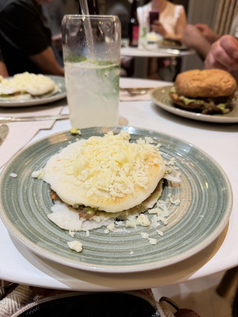 Petit Selva: appetizing photo of restaurant food