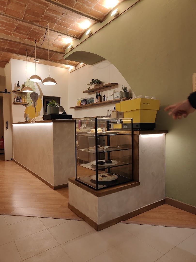Petit Selva: clear, professional interior shot