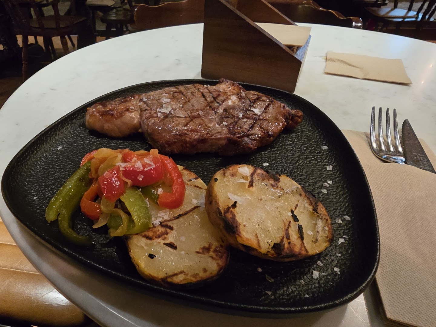 River Girona: appetizing photo of served food
