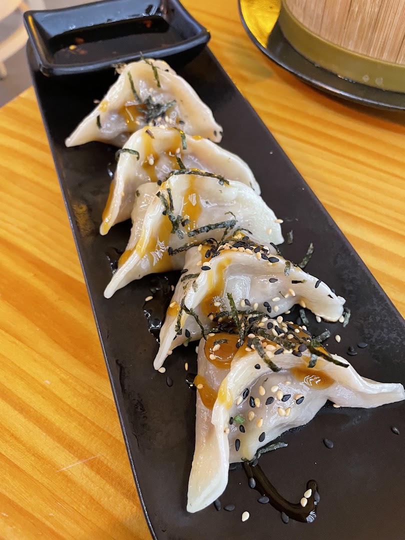 Tofu Girona: appetizing photo of restaurant food