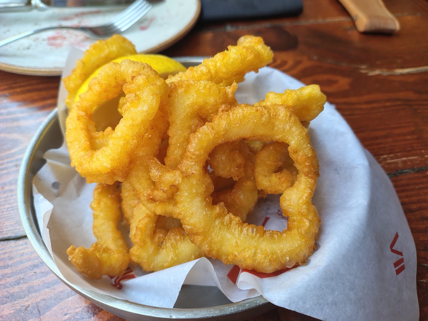 Vii: appetizing photo of bar food