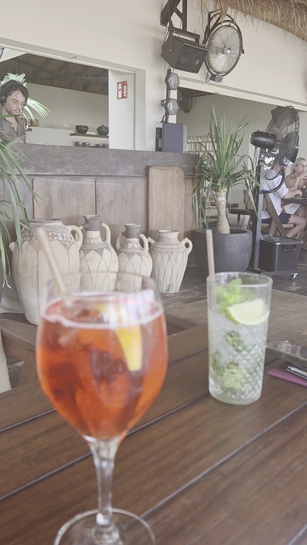 Beachouse Ibiza: atmosphere and drinks clearly defined drinks