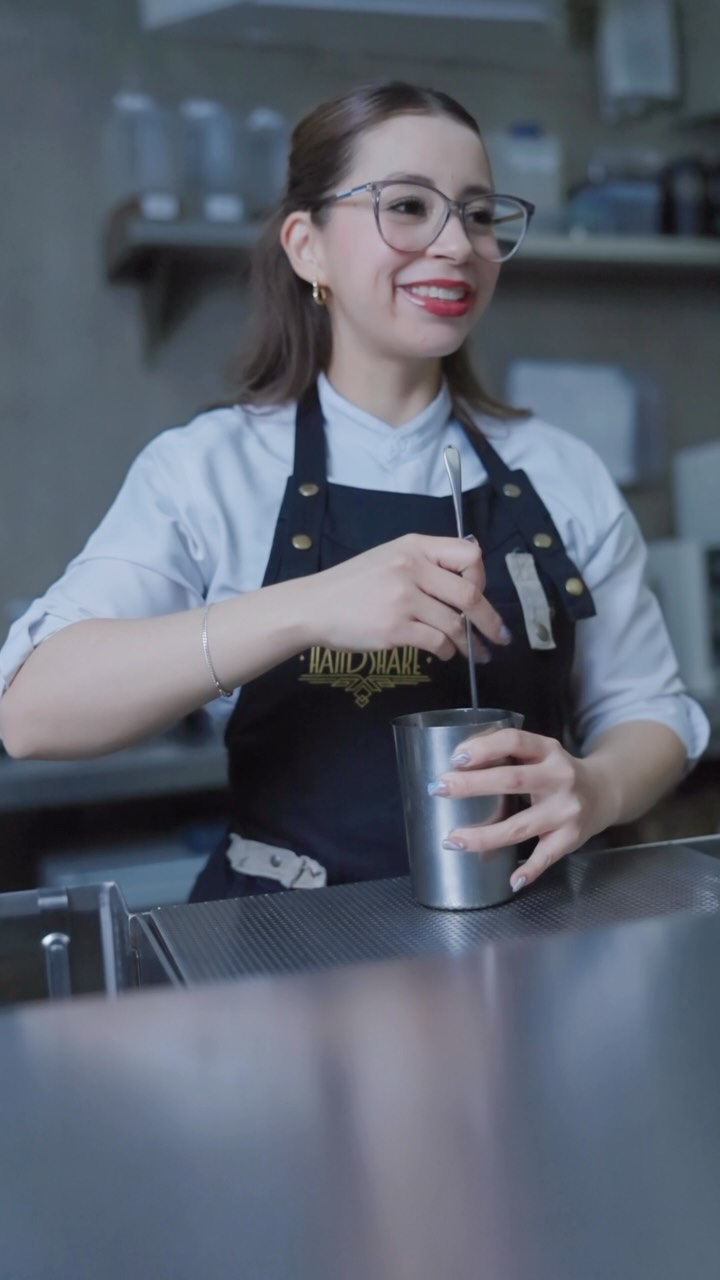 Handshake Speakeasy: professional photo of staff member
