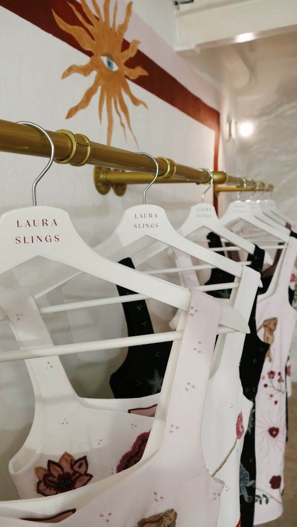Laura Slings: clear, professional product display photo