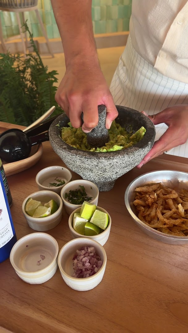 Lobito de Mar: high quality food preparation shot