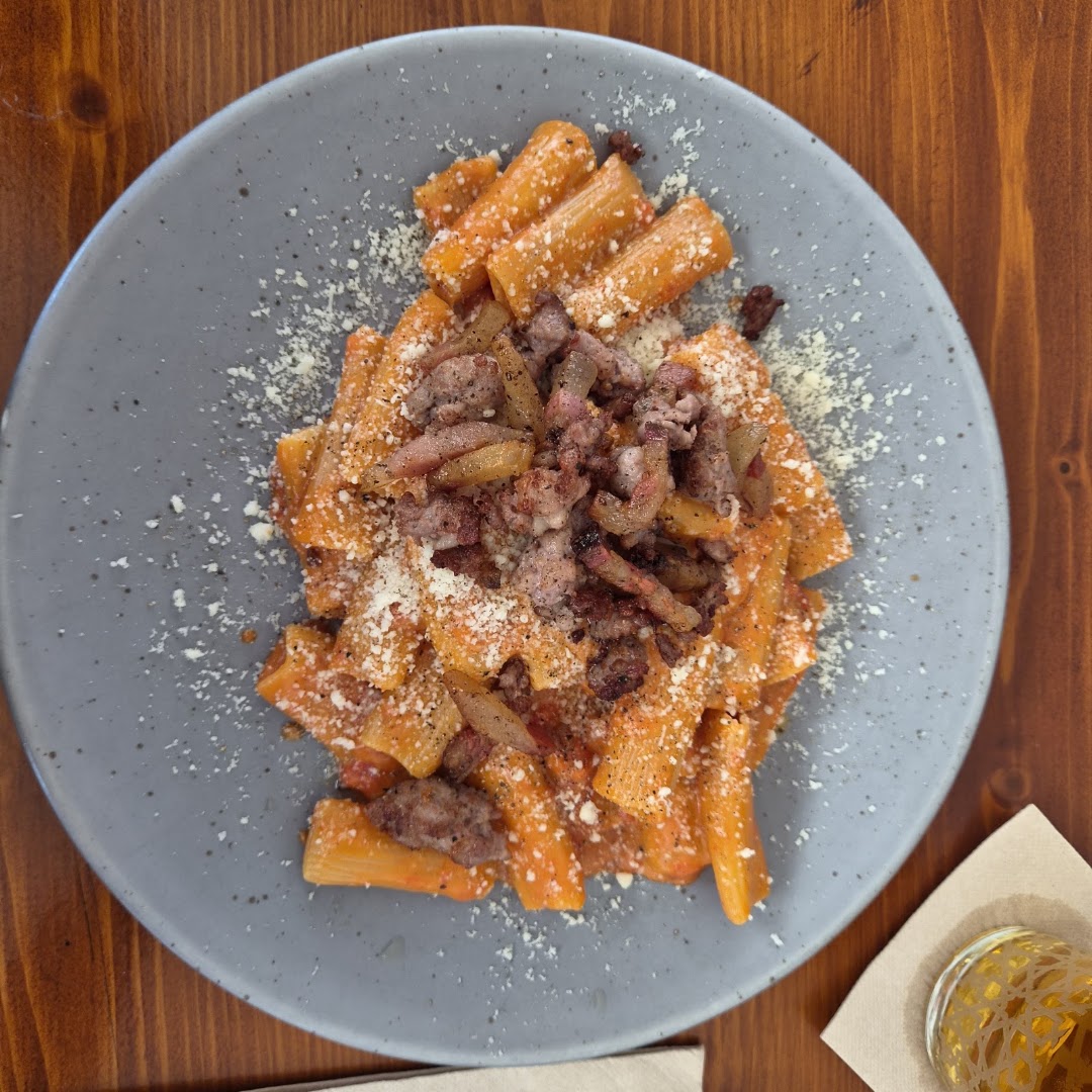 Yenuina: appetizing, high-quality food photography