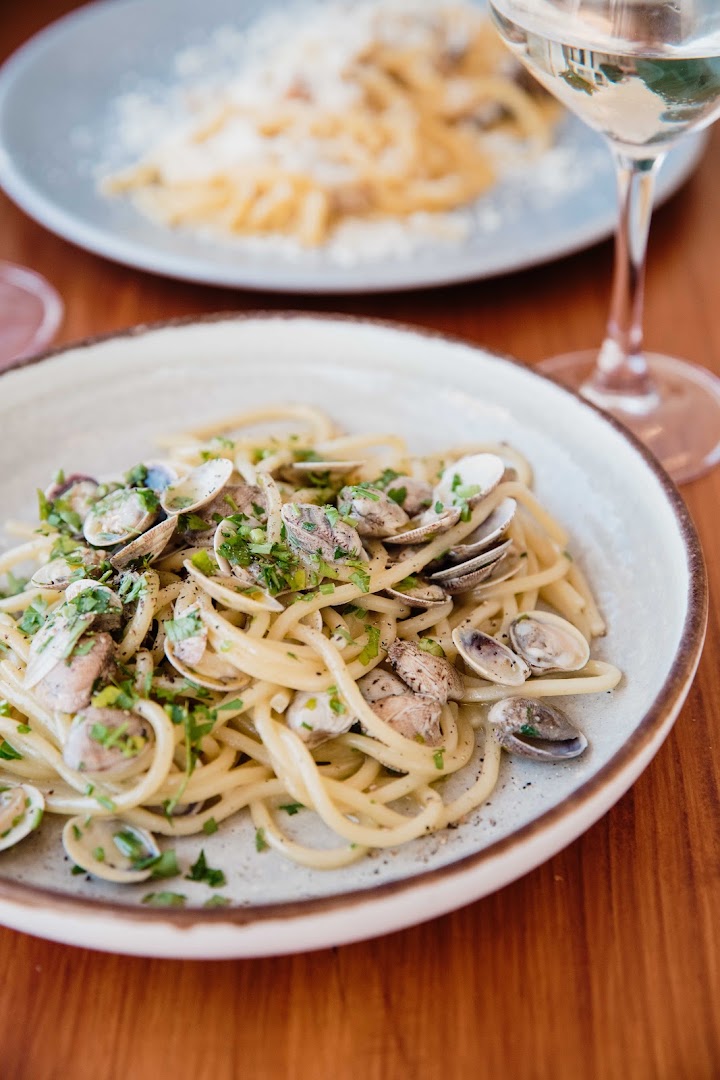 Yenuina: appetizing, high-quality food photography