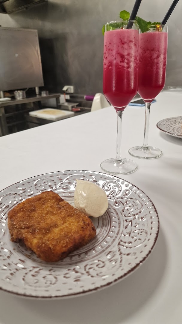 Bereke Restaurante: appetizing food and drink presentation
