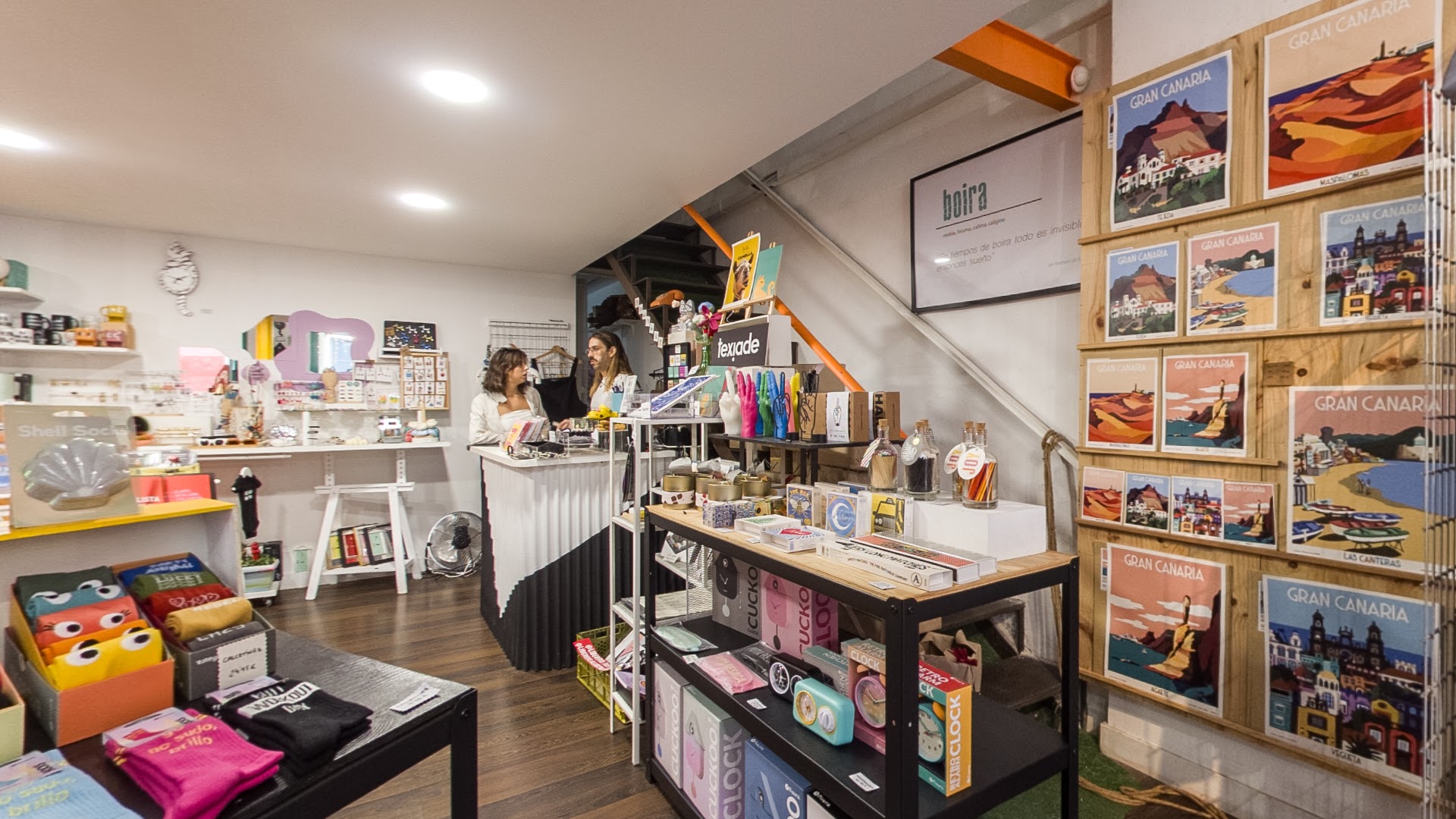 Boira: clear, inviting shop interior view
