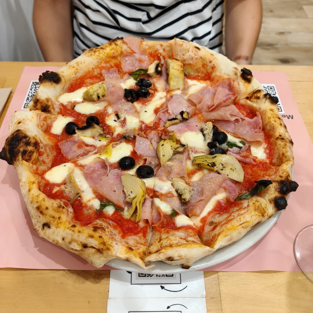 Corazón Napoletano: appetizing photo of restaurant pizza