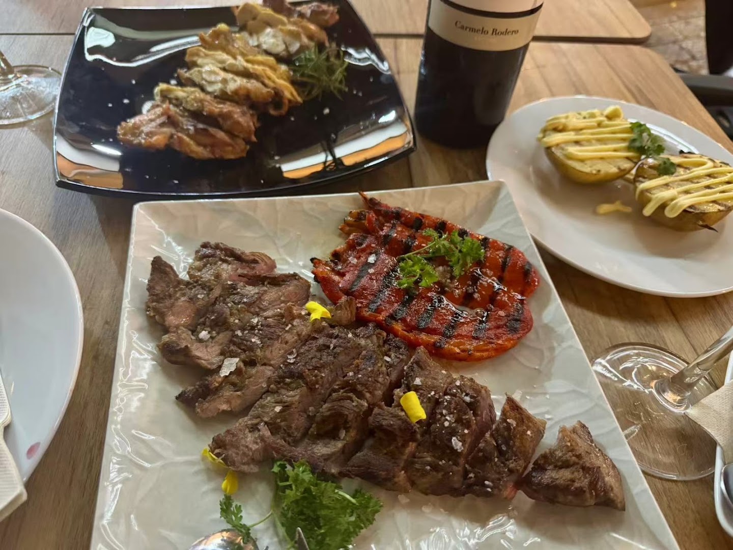 El Potro Steakhouse: appetizing, high-quality food photography