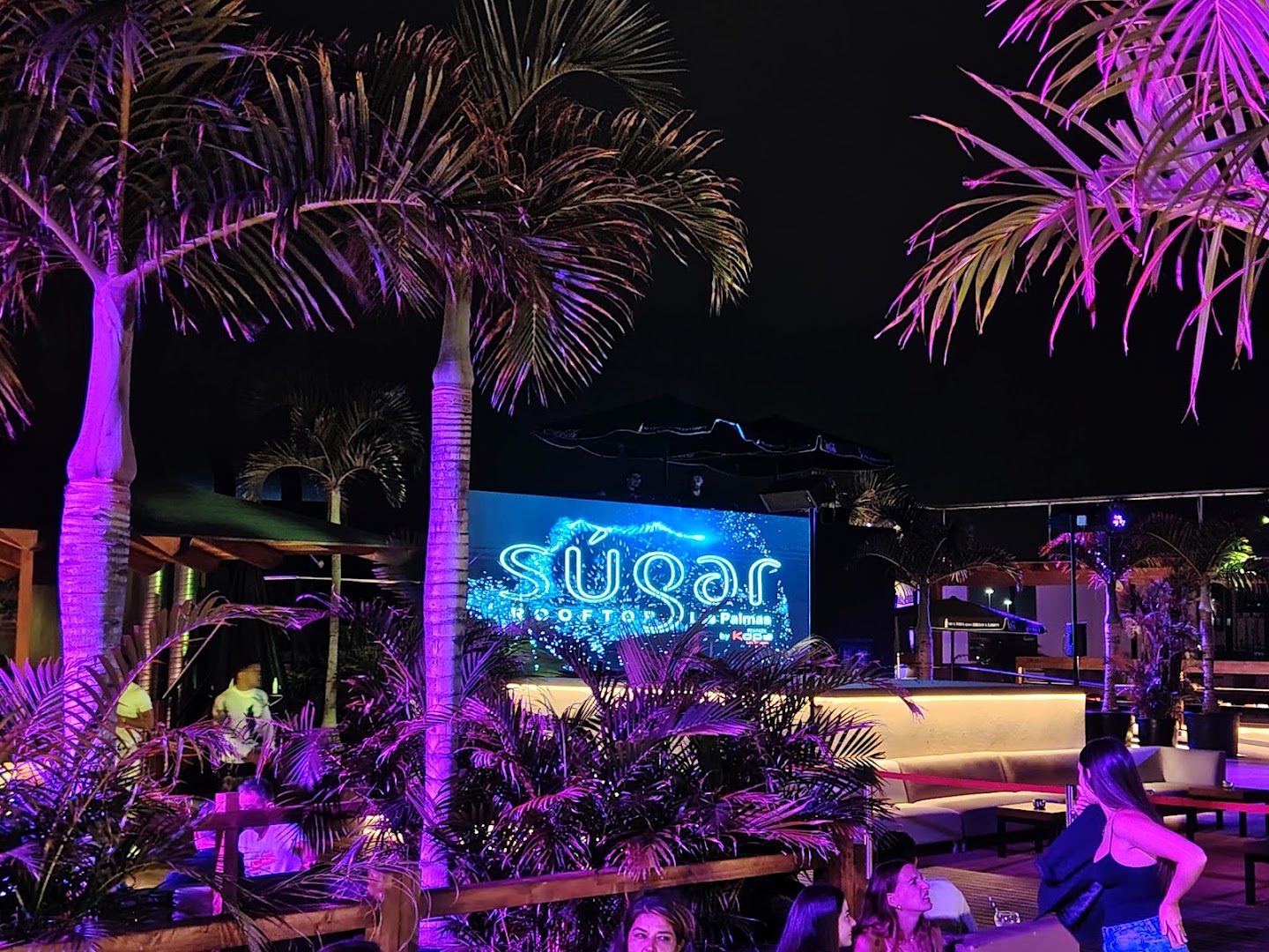 Súgar: venue's vibrant atmosphere