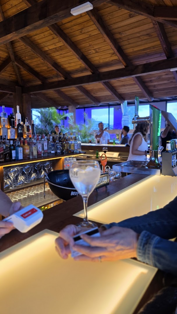 Súgar: bar atmosphere and service