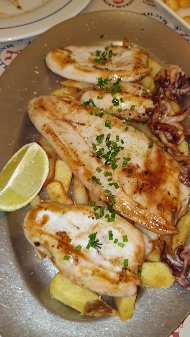 Ultramarinos Machete: appetizing, clear photo of food