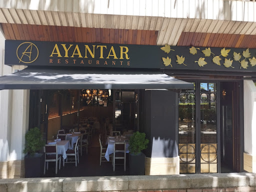 Ayantar: clear, professional exterior restaurant shot